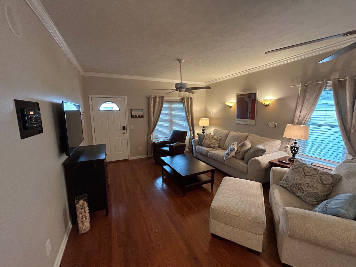 White Water Beach House - Photo 2