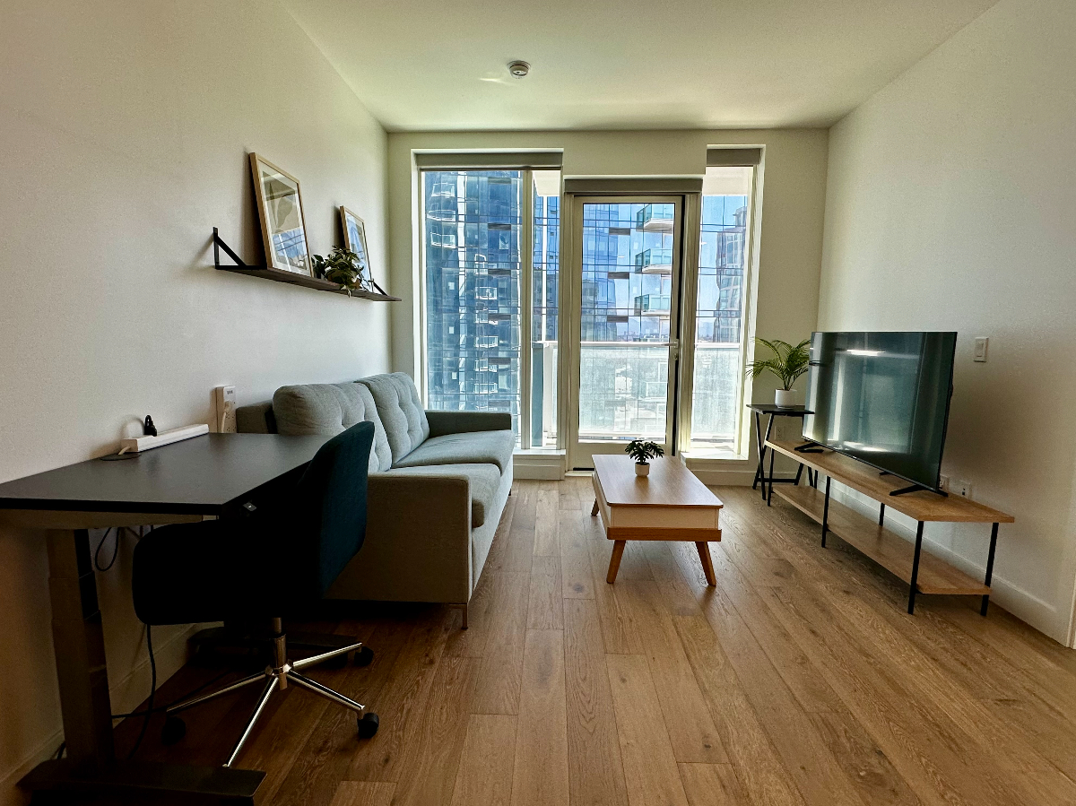 Modern Downtown Condo - Photo 5