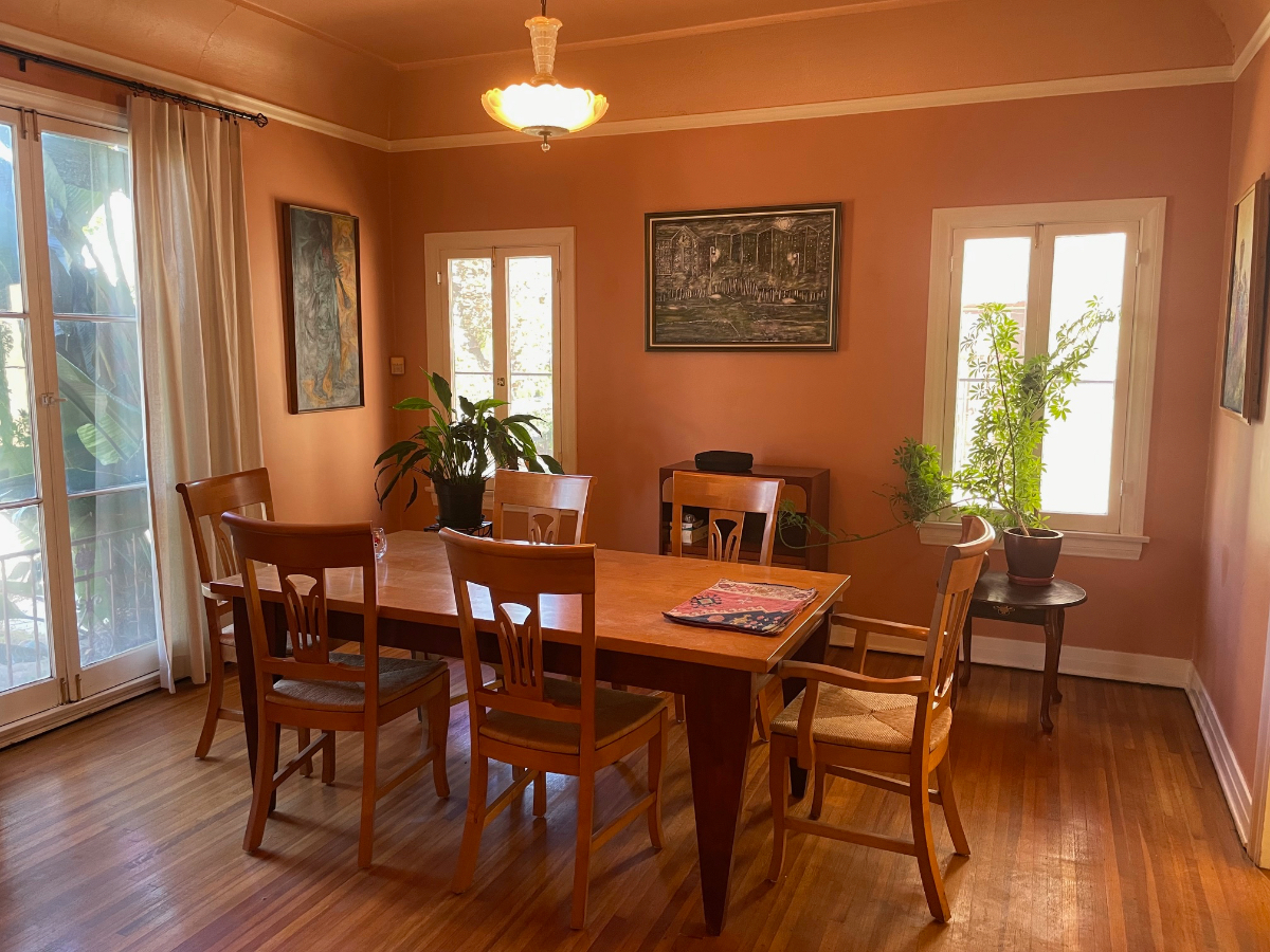 Gorgeous Mid-Wilshire Los Angeles Spanish Home - Photo 4