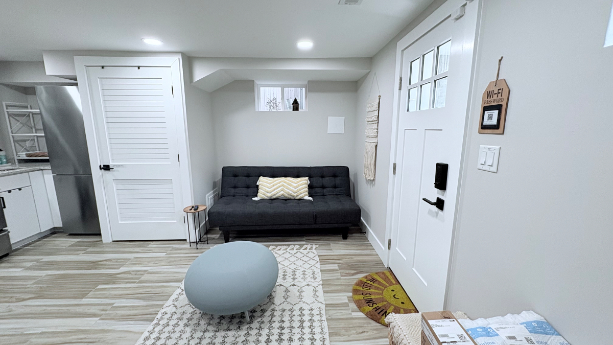 Cozy, Private Basement Apartment - Ideal for Traveling Professionals - Photo 5