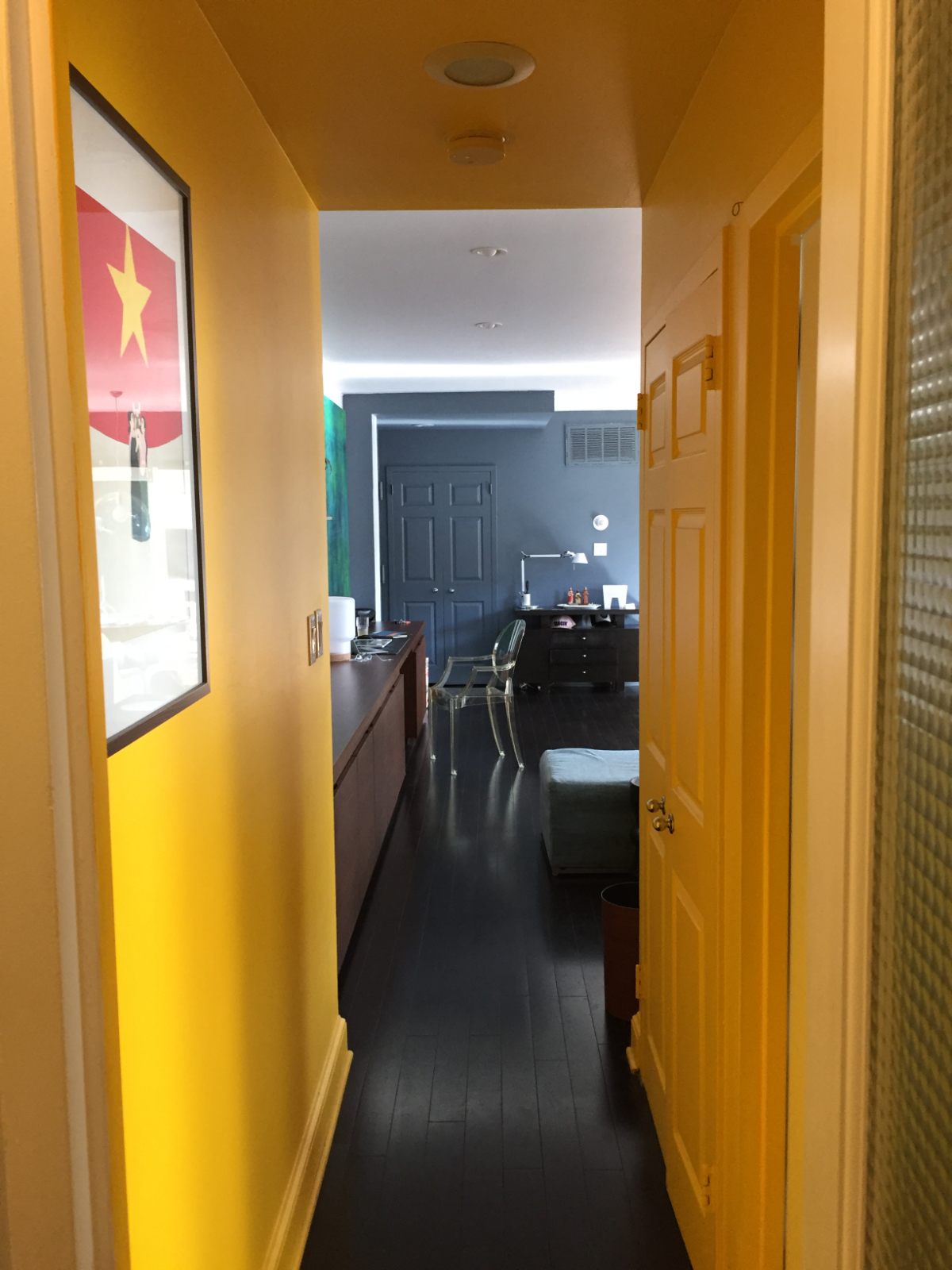 Stylish 1BR Retreat in Logan Area Steps from Dining, Metro, and More - Photo 8