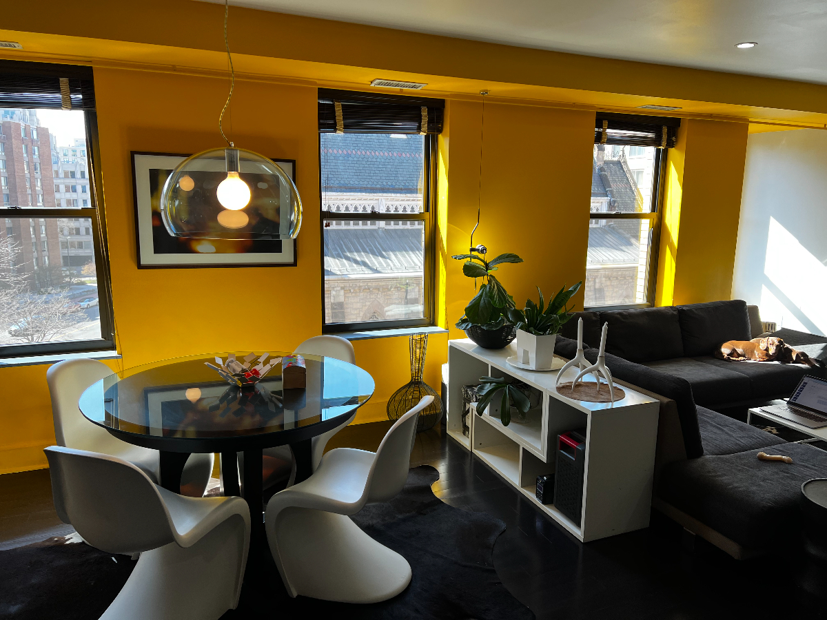Stylish 1BR Retreat in Logan Area Steps from Dining, Metro, and More - Photo 3