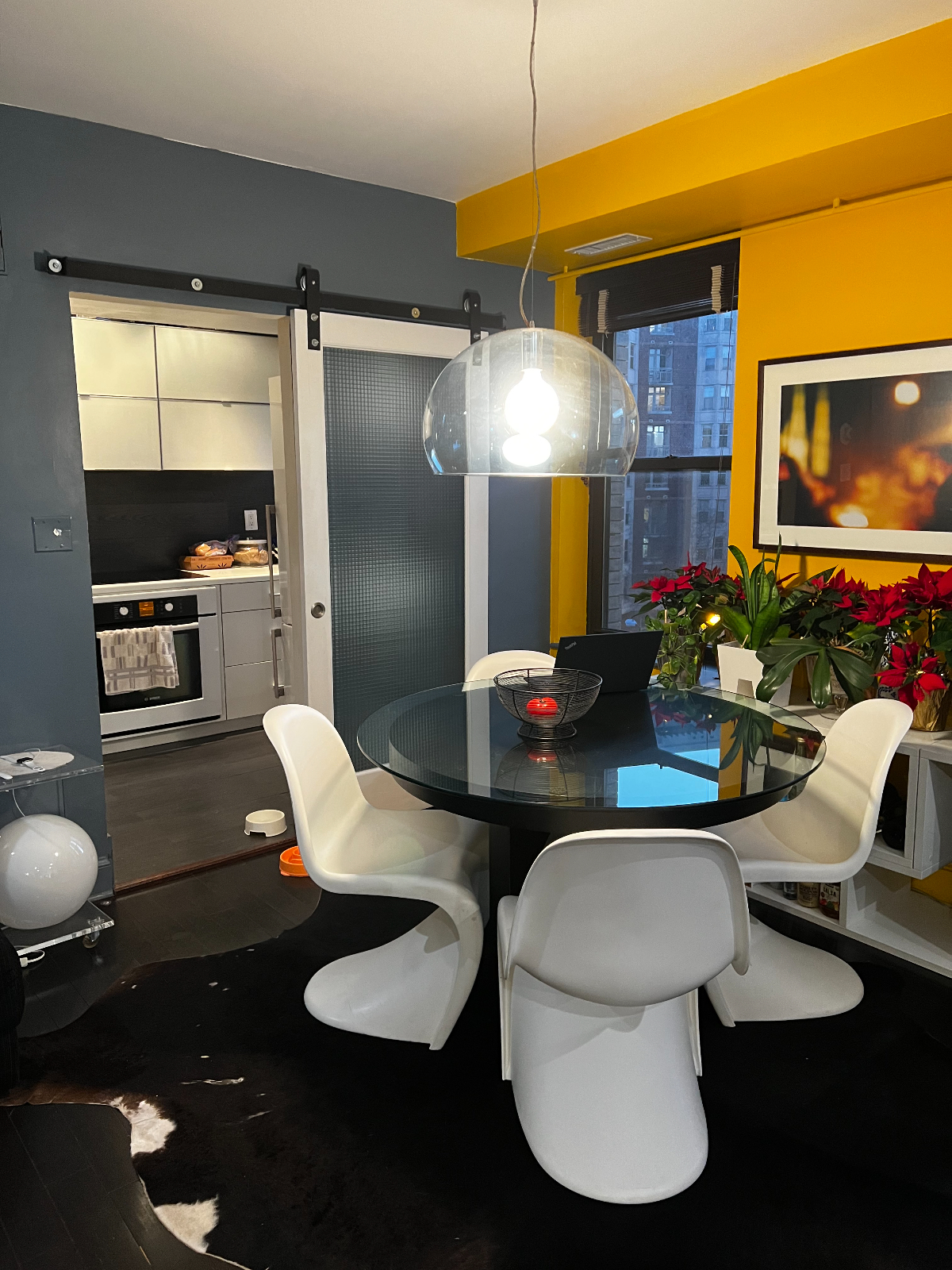 Stylish 1BR Retreat in Logan Area Steps from Dining, Metro, and More - Photo 5