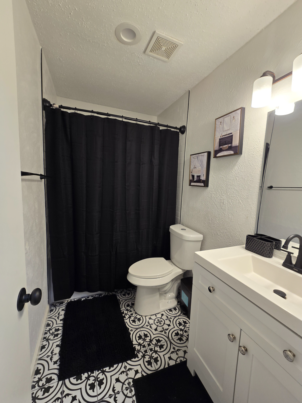 Cute home very close to major metro area - Photo 7