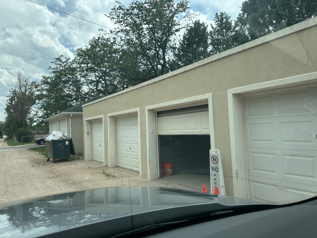 Two bedroom, bright, avenues, full kitchen, w/d - Photo 5