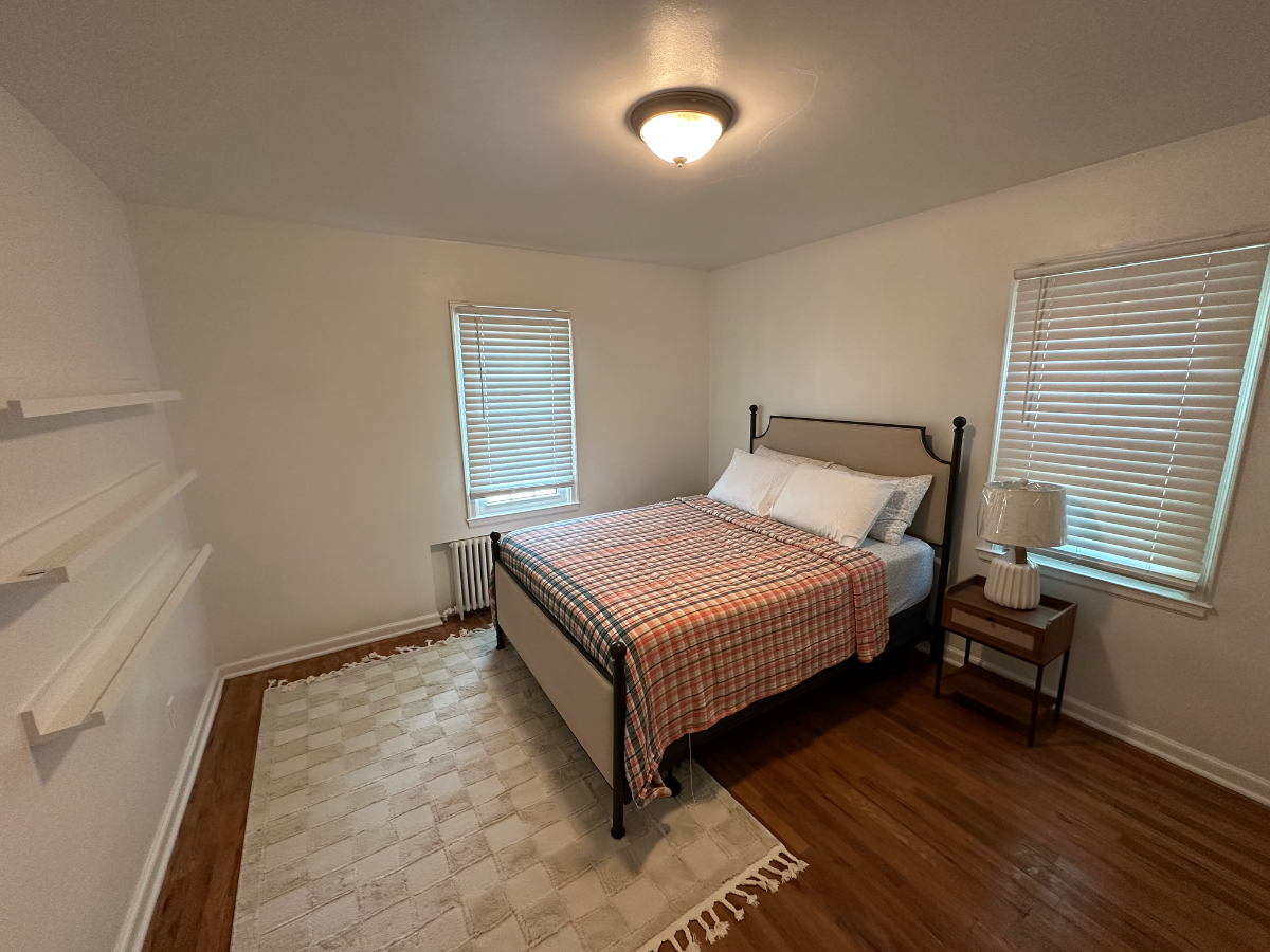 Two bedroom, bright, avenues, full kitchen, w/d - Photo 6
