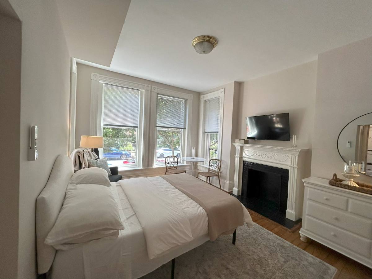 Dupont Circle Dream Studio - Unit 13 - Photo 6
