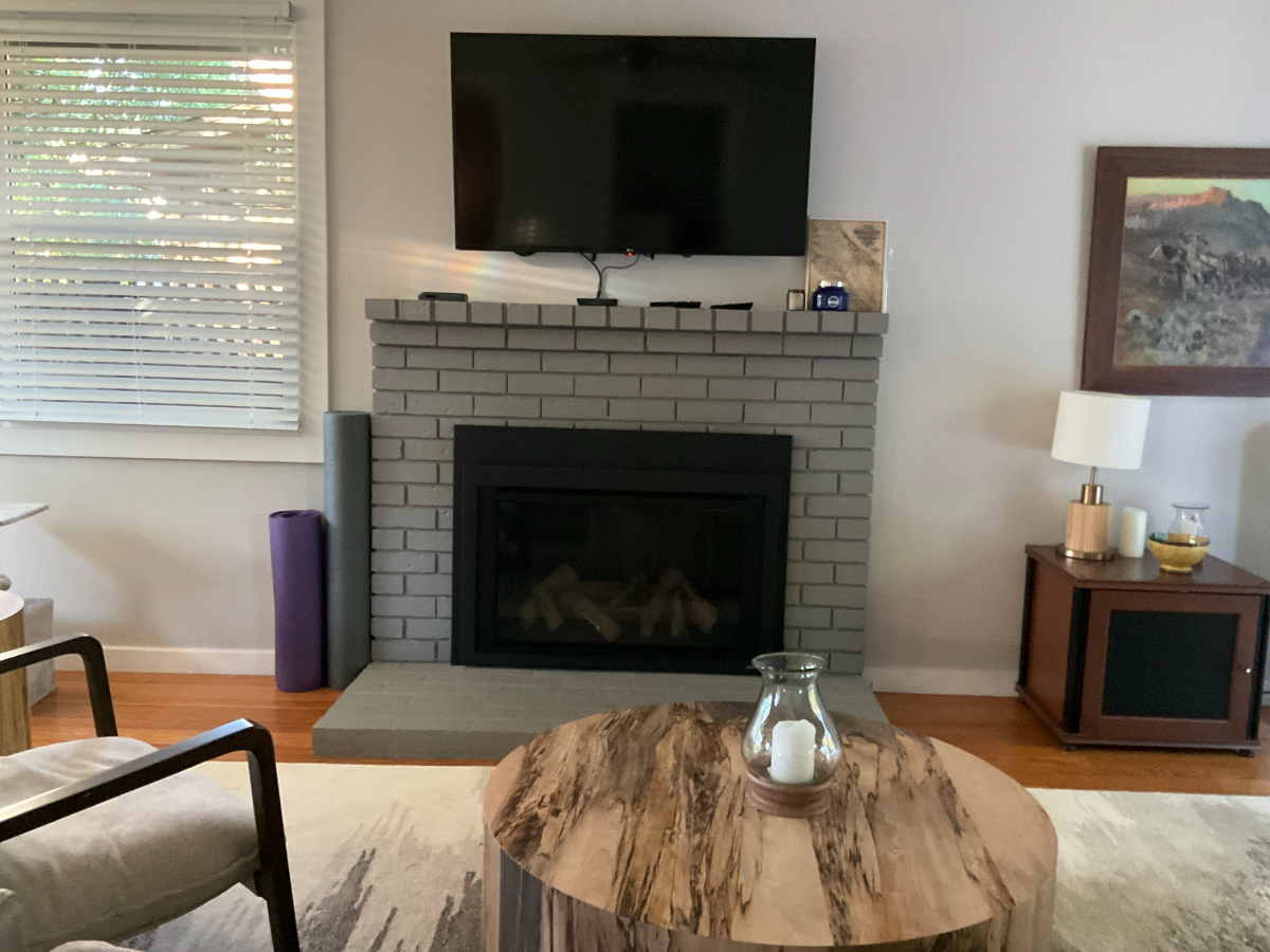 Furnished Yountville Rental with Large Outdoor Space & Pet-Friendly Setup - Photo 5