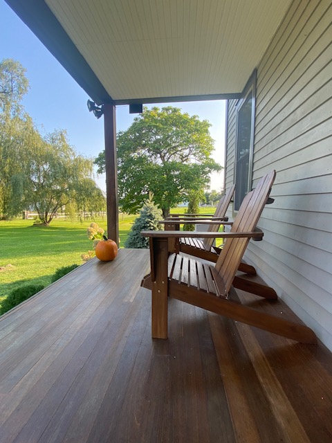 5 minutes from Middlebury College, lovely home on large property - Photo 4