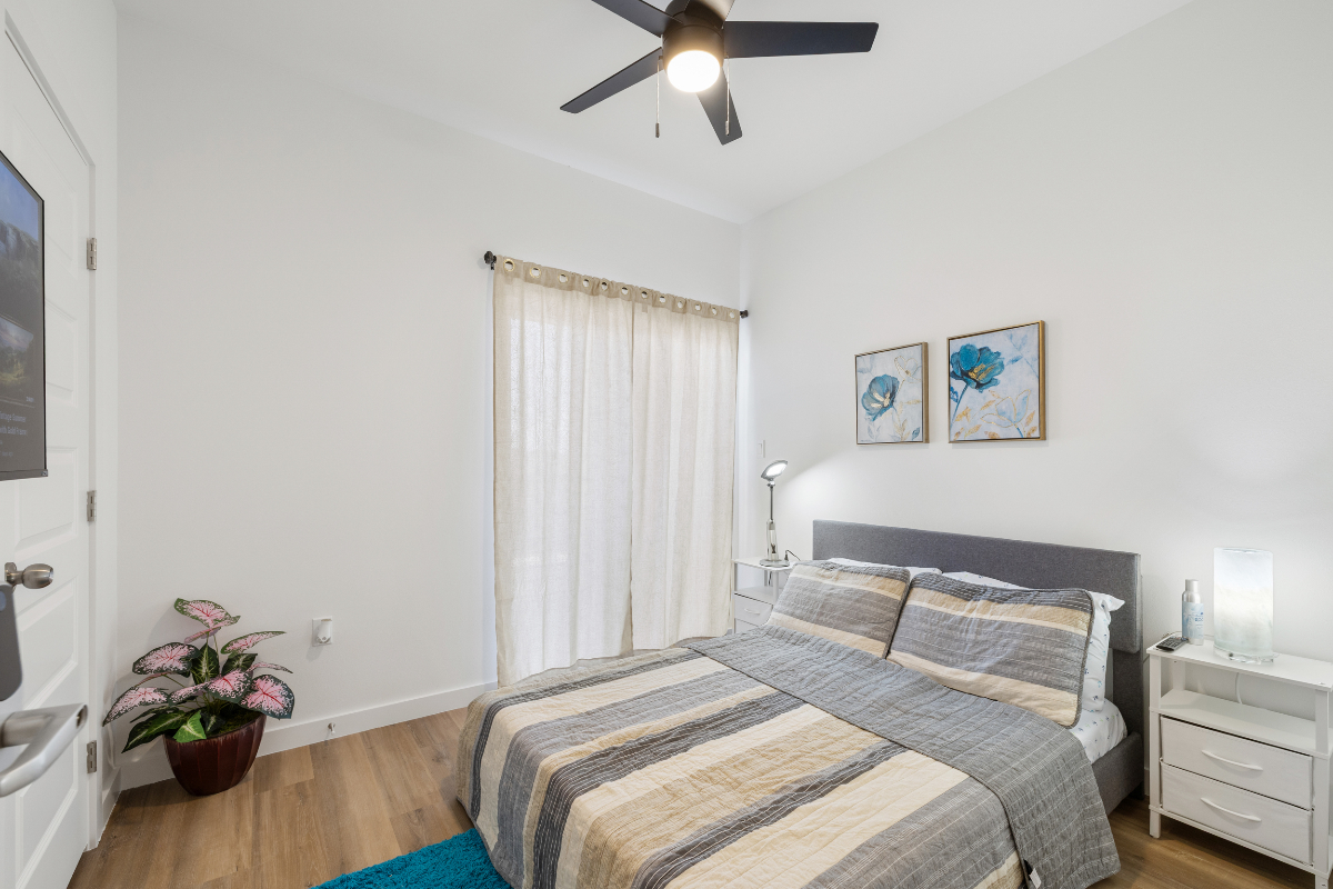 Homey, cozy and modern Haven in Mcallen - Photo 12