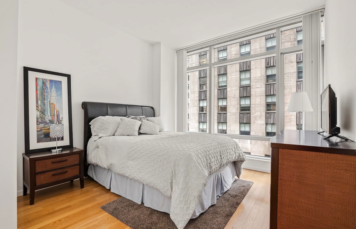 Midtown 1BR/1.5BA - Luxury Condo - Photo 1