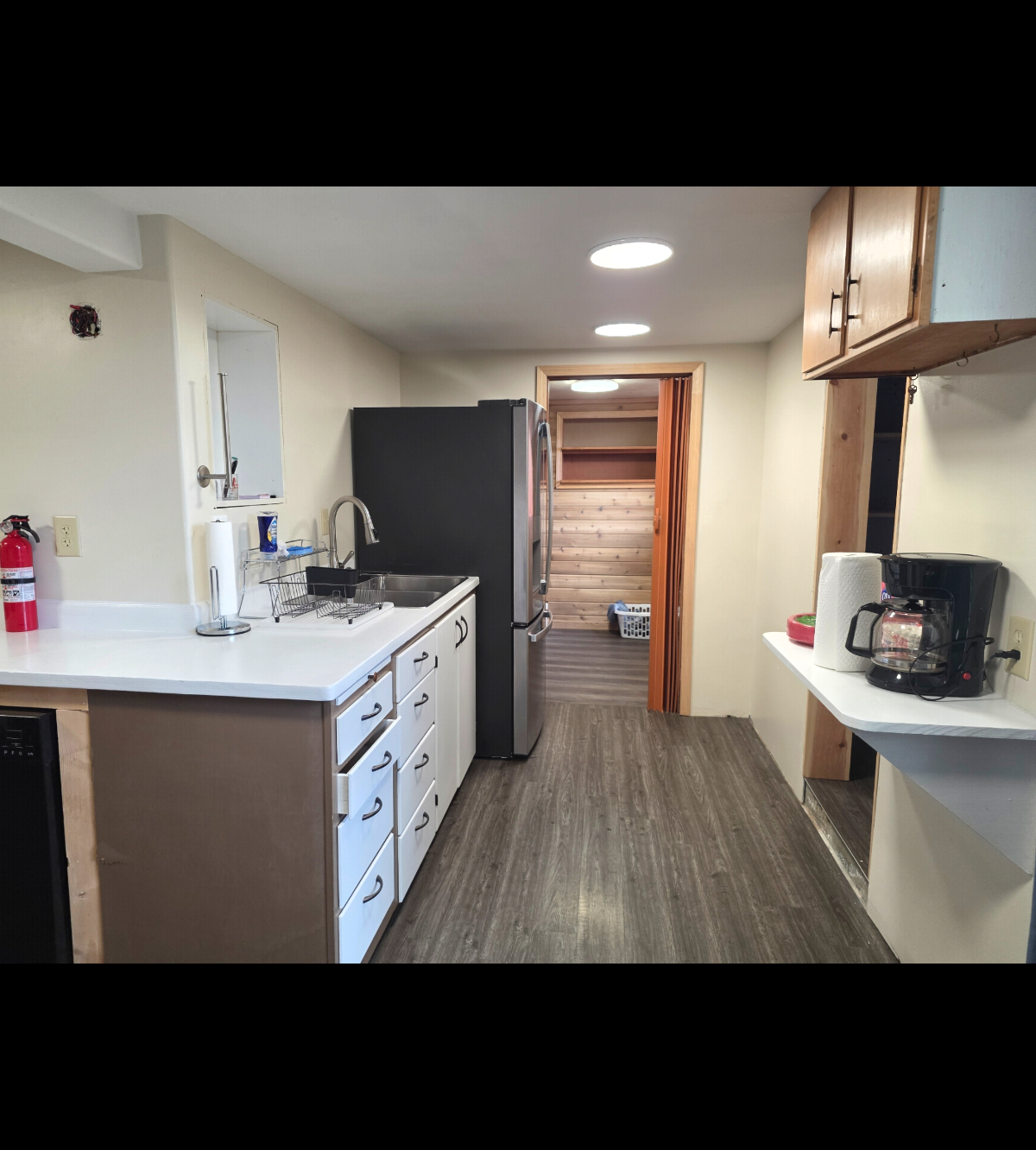 Bright & Fully Equipped Apartment with Stunning Bay Views in Kodiak - Utilities Included - Photo 8