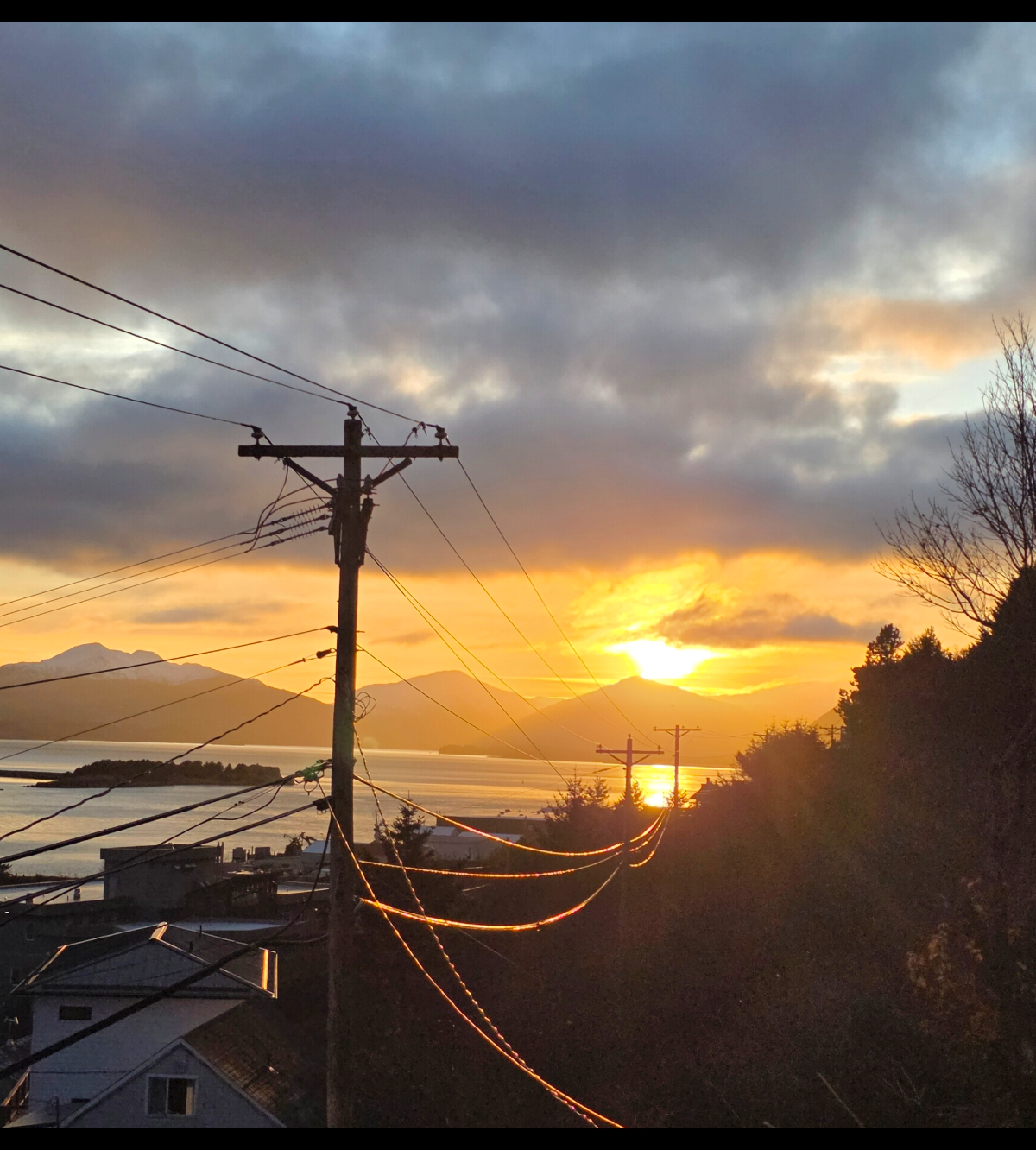Bright & Fully Equipped Apartment with Stunning Bay Views in Kodiak - Utilities Included - Photo 10
