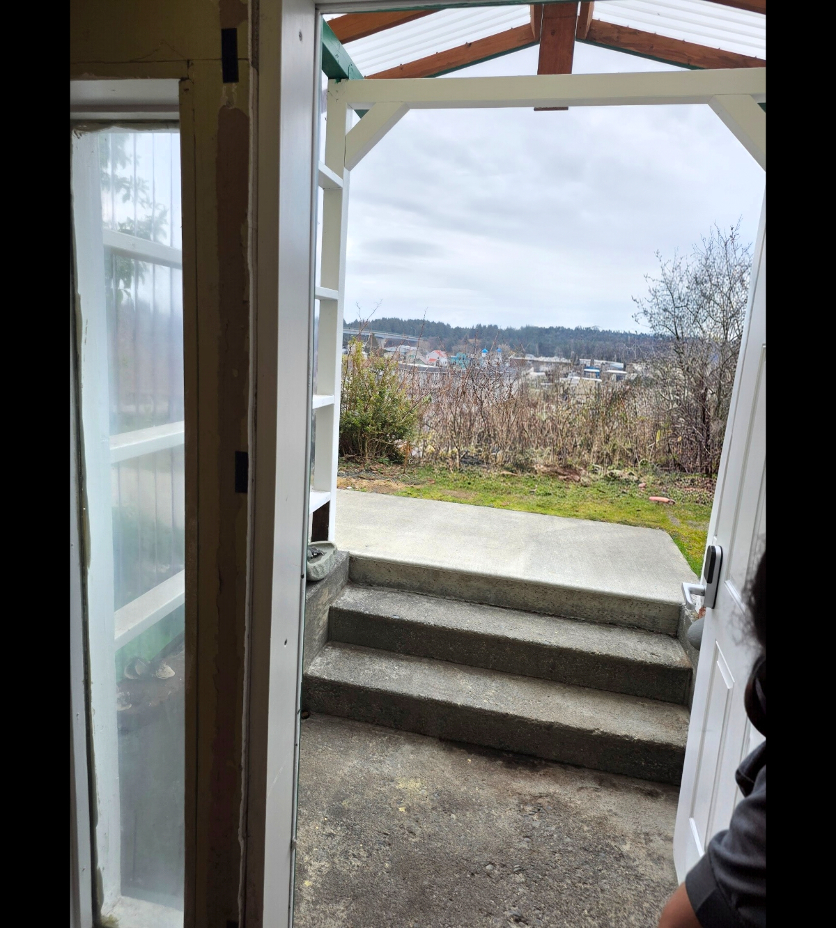 Bright & Fully Equipped Apartment with Stunning Bay Views in Kodiak - Utilities Included - Photo 12
