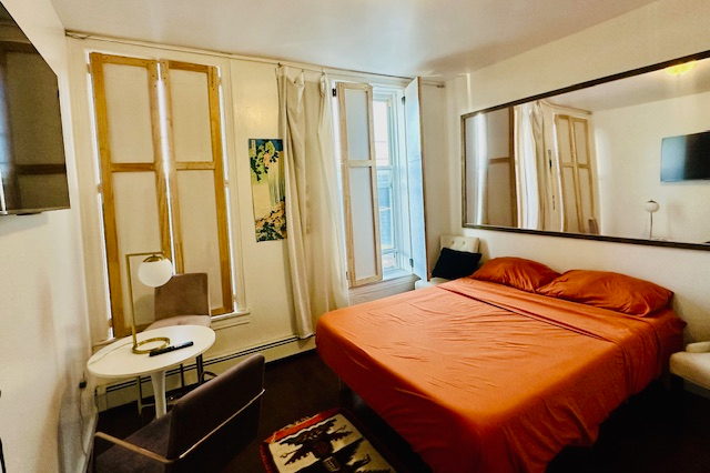 STUDIO 1312 - Photo 1