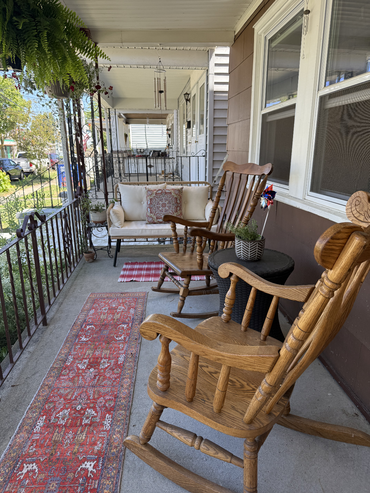 Beautifully Decorated & Furnished 3BR Home in Buffalo - Near Hospitals, Pet Friendly - Photo 3