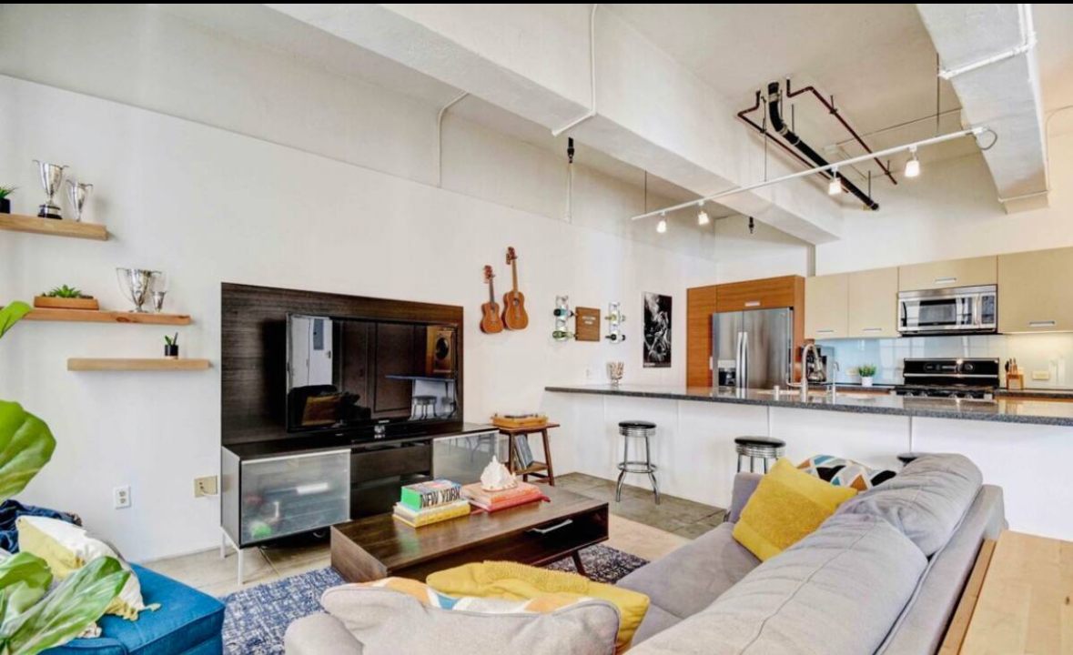 Gorgeous Loft in Downtown Los Angeles - Photo 4