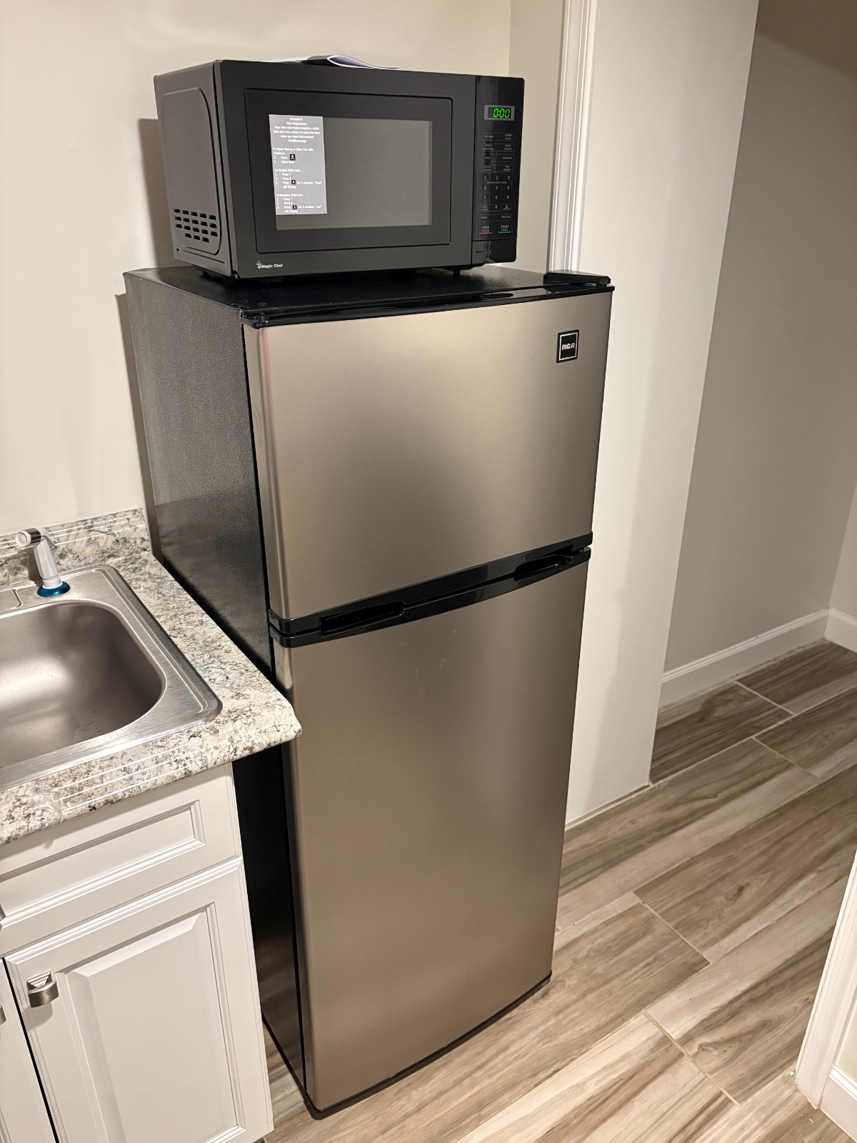 Furnished Comfy 1BD/1BA Apartment Near Metro - Photo 6