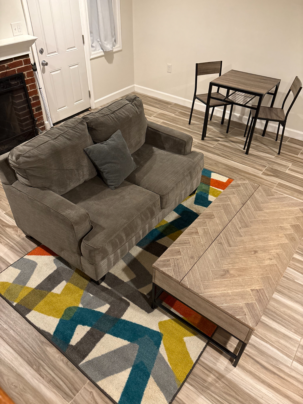 Furnished Comfy 1BD/1BA Apartment Near Metro - Photo 3