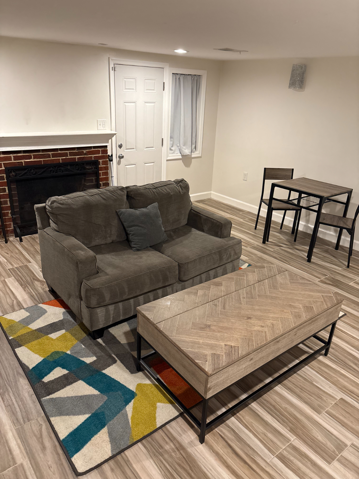 Furnished Comfy 1BD/1BA Apartment Near Metro - Photo 4