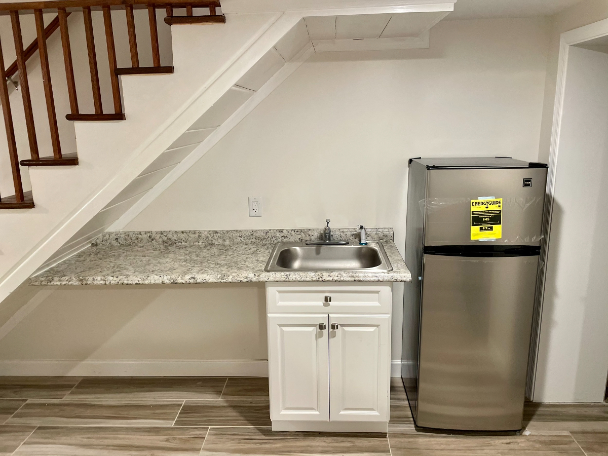 Furnished Comfy 1BD/1BA Apartment Near Metro - Photo 5