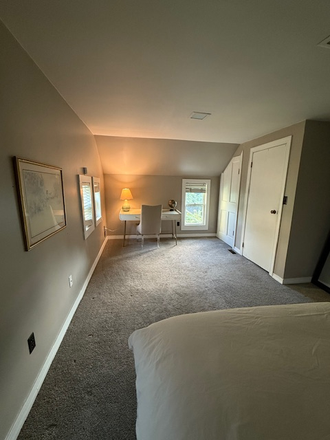 Quiet Single Family Home near Hospitals - Photo 5