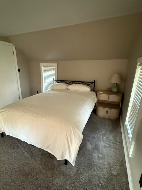 Quiet Single Family Home near Hospitals - Photo 4