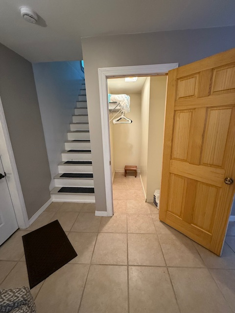 Quiet Single Family Home near Hospitals - Photo 9