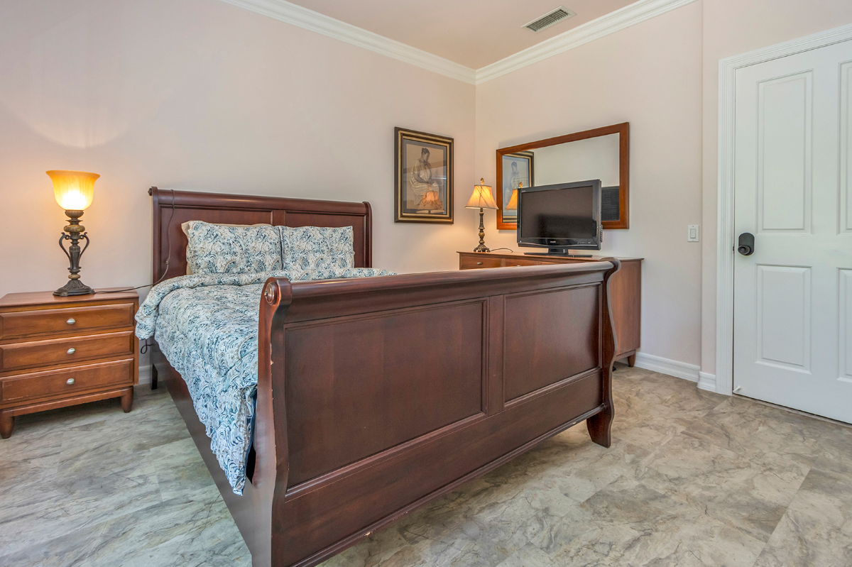 Bedroom 1 - Photo 1
