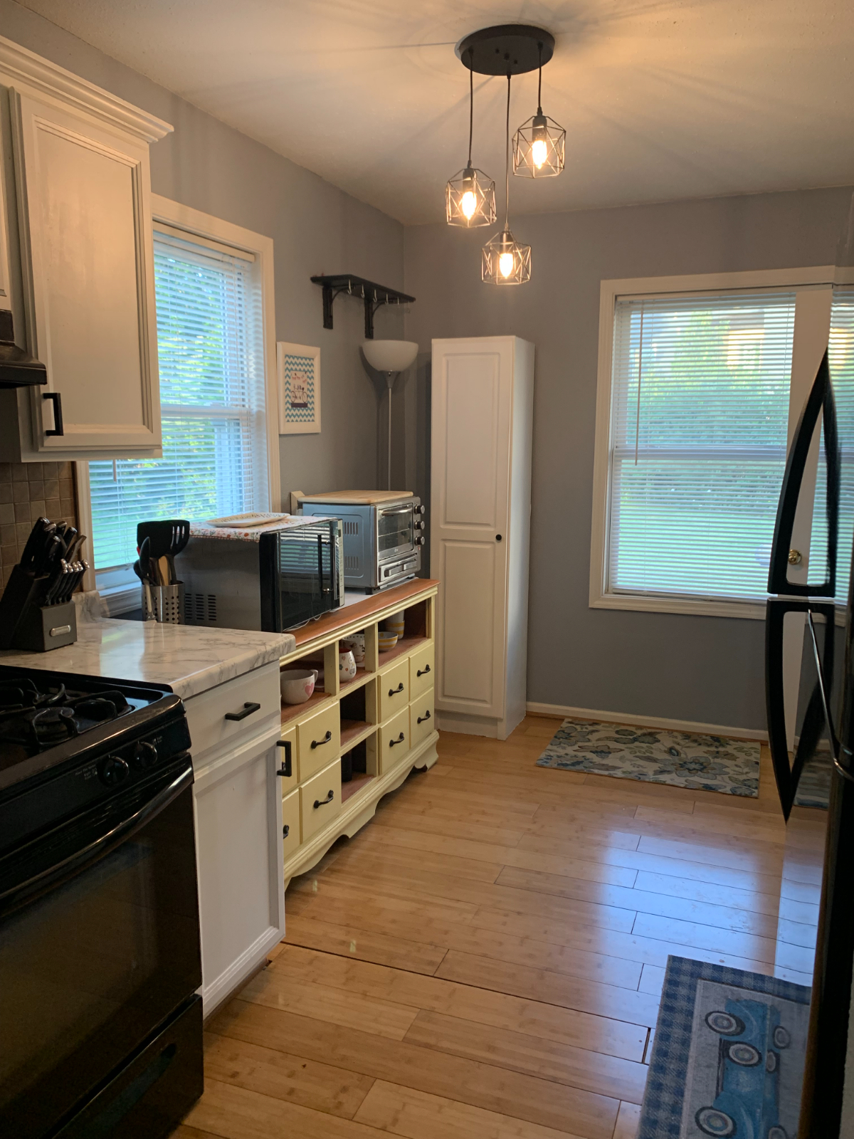 Serene & Bright 2BR House Near Hospitals, University and Bus Line - Photo 10