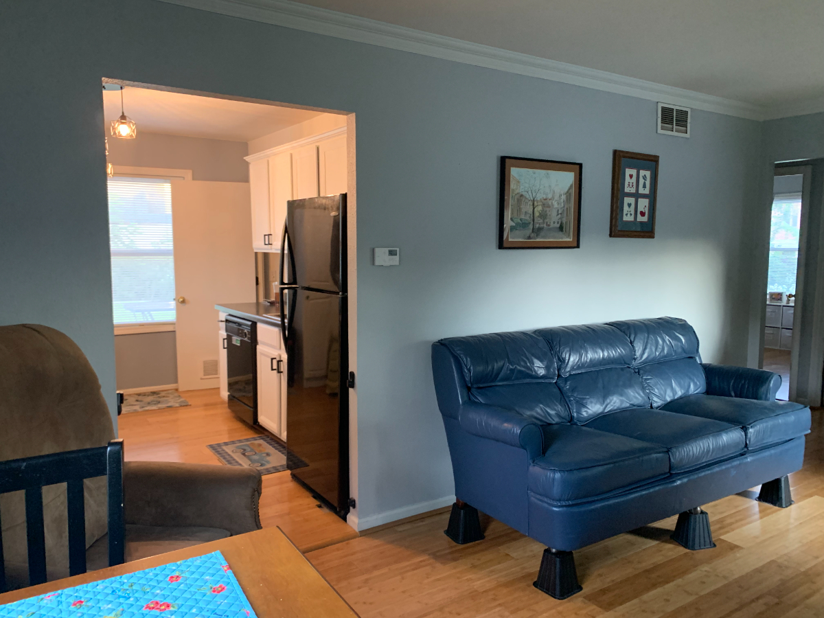 Serene & Bright 2BR House Near Hospitals, University and Bus Line - Photo 9