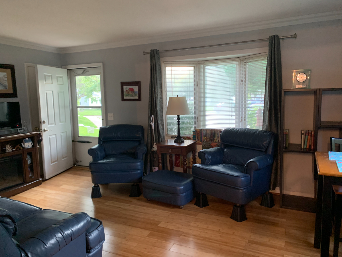 Serene & Bright 2BR House Near Hospitals, University and Bus Line - Photo 2
