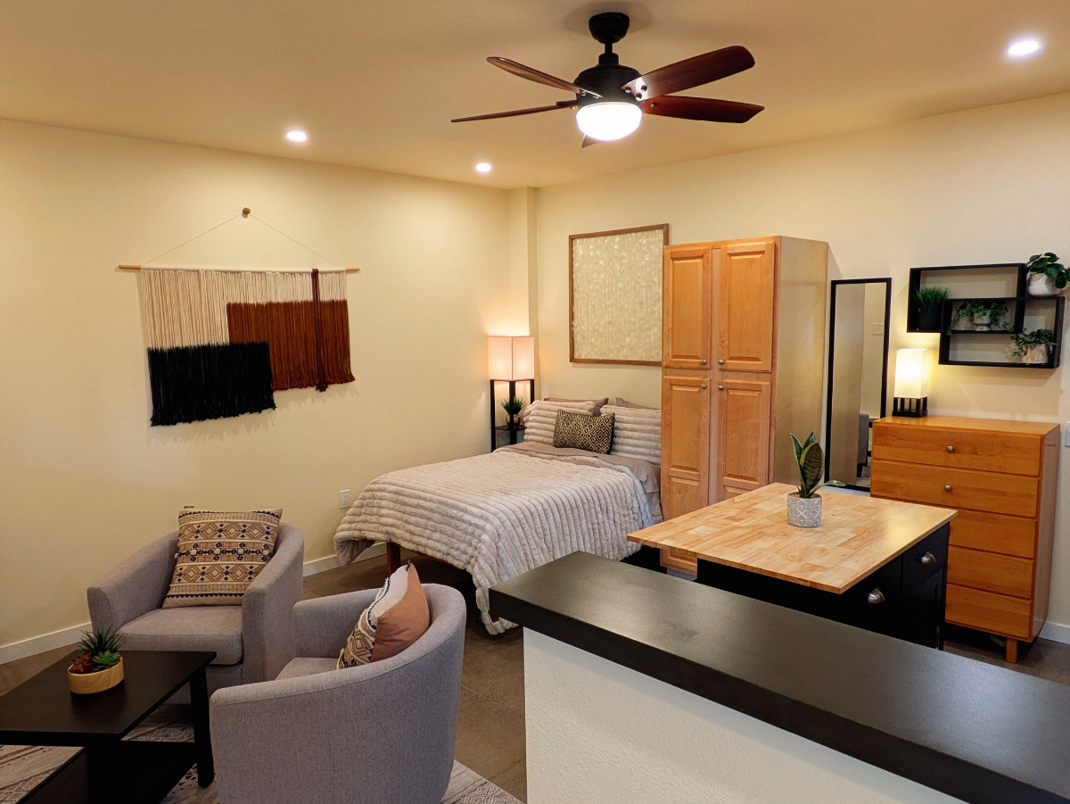 The Juniper Studio. A Warm, Modern Retreat in Bend. - Photo 2