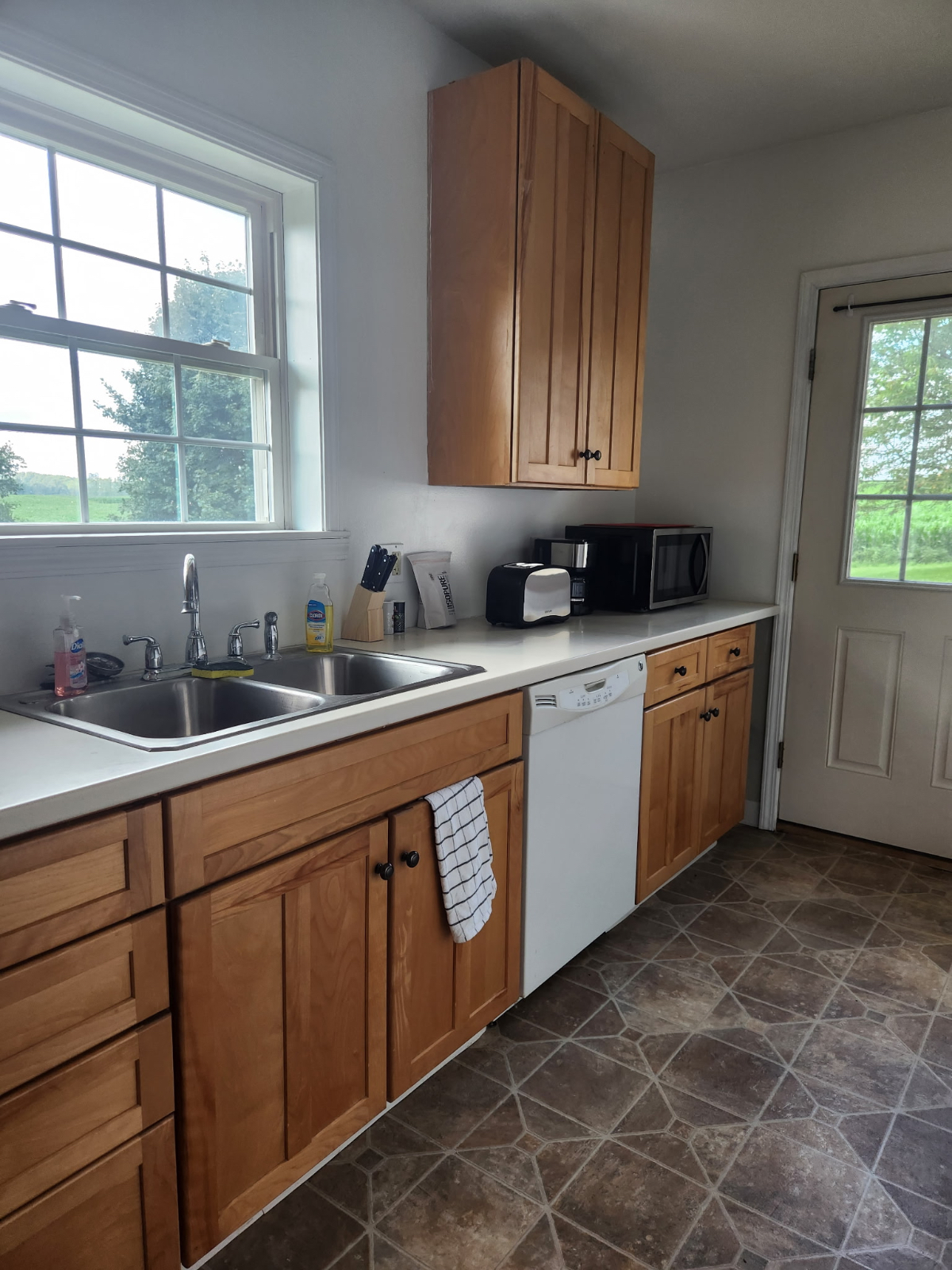 Quiet, Country Retreat - Photo 2
