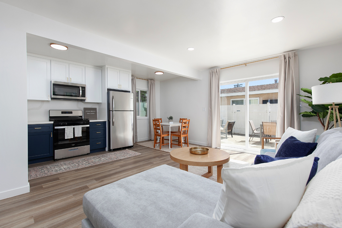 2 Bedroom Ocean Beach Cottage - Remodeled Interior / 2 Blocks from the Beach - Photo 3