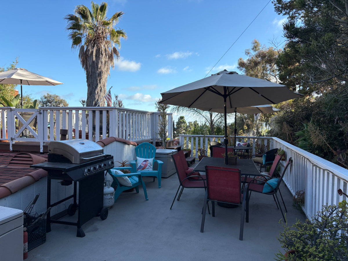 Secluded Spanish Revival Home With A View - Photo 4