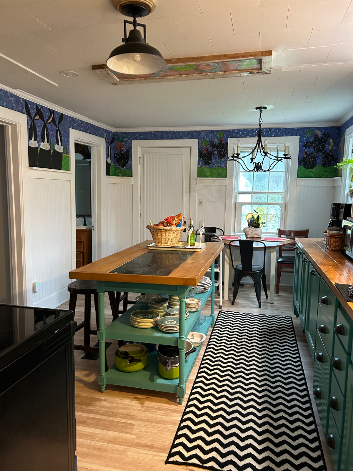 Farm Cottage pet friendly near SVMC - Photo 8