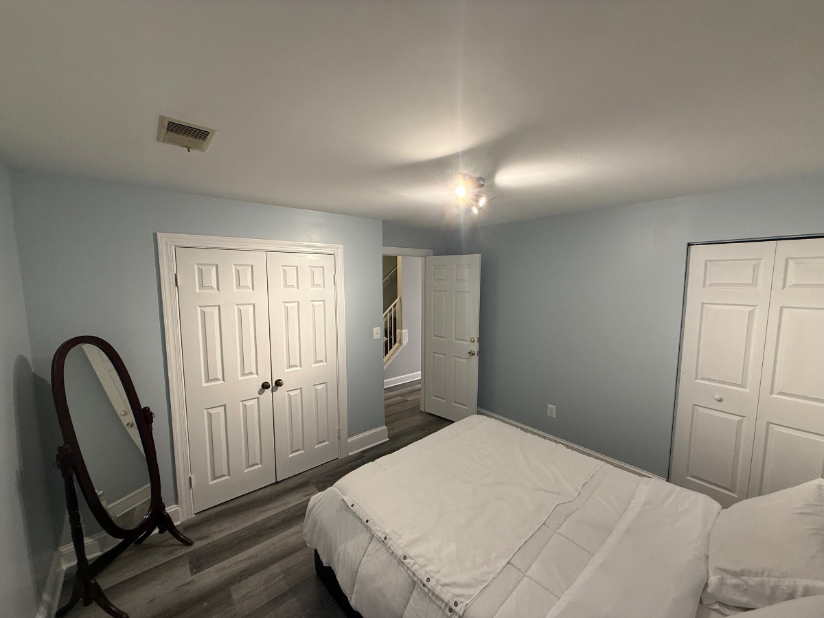 Cozy Basement with a private Entrance - Photo 2