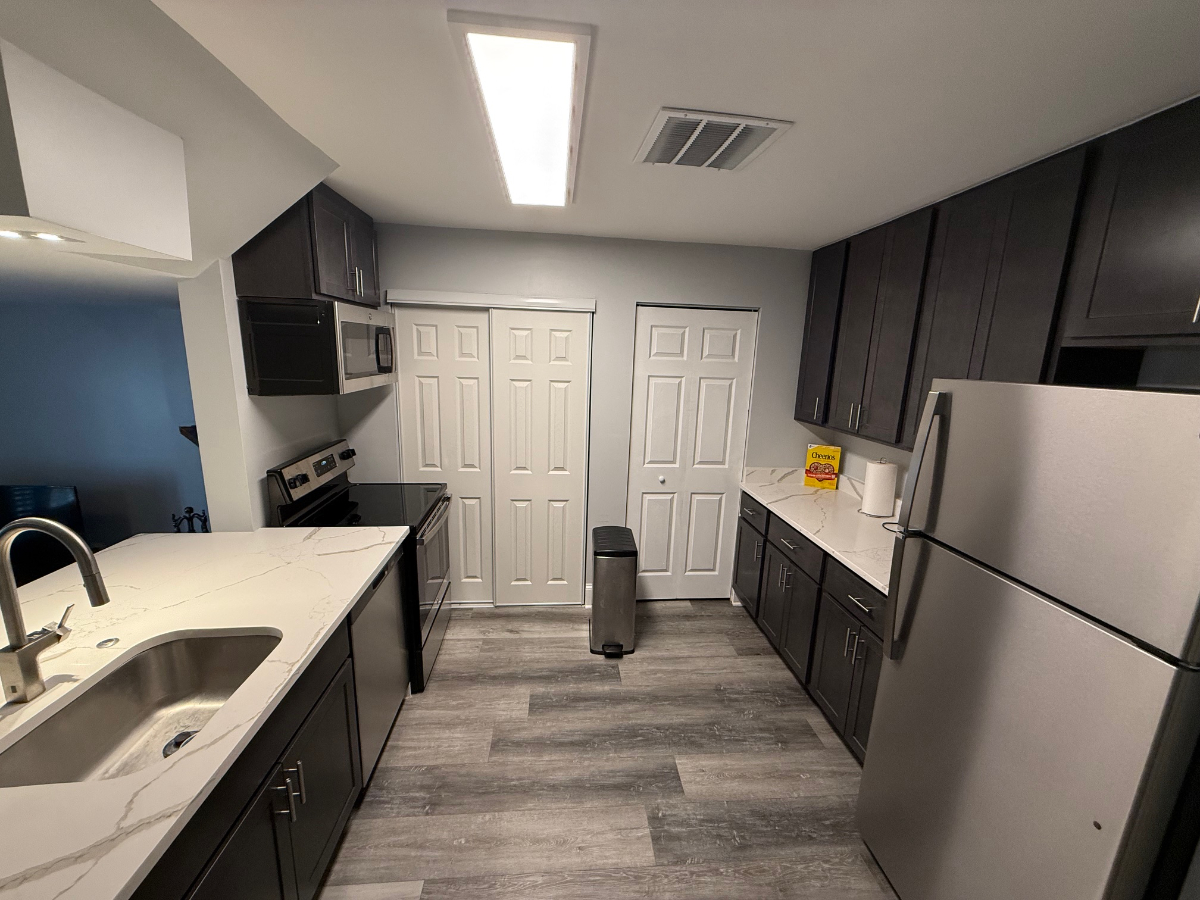 Cozy Basement with a private Entrance - Photo 3