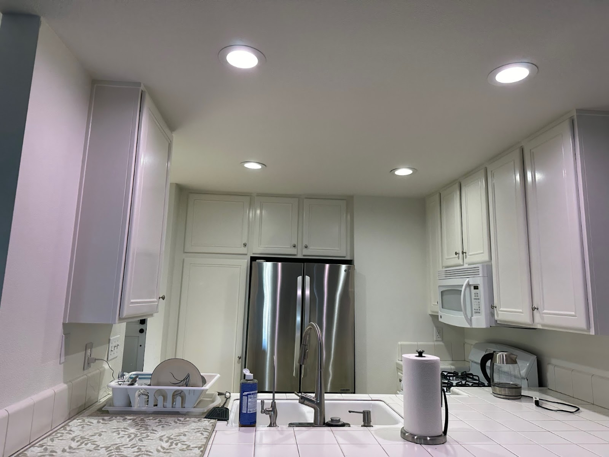 Bright, Fully-Furnished 2-Bedroom Condo in Prime Goleta Location - Utilities Included - Photo 3
