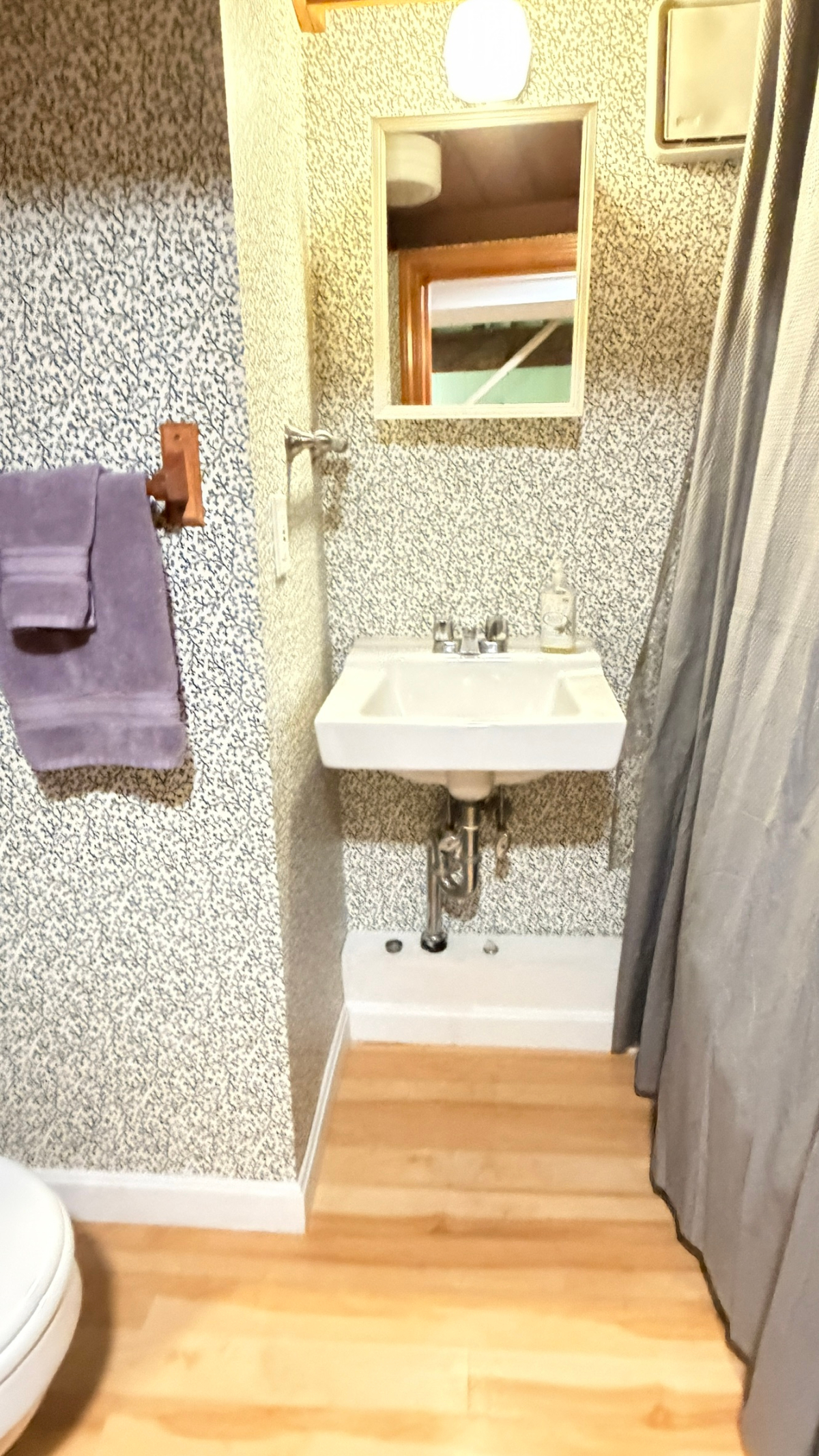 The Unpack and Exhale Room - Clean Quiet Safe Comfortable for Travelling Professionals - Photo 9