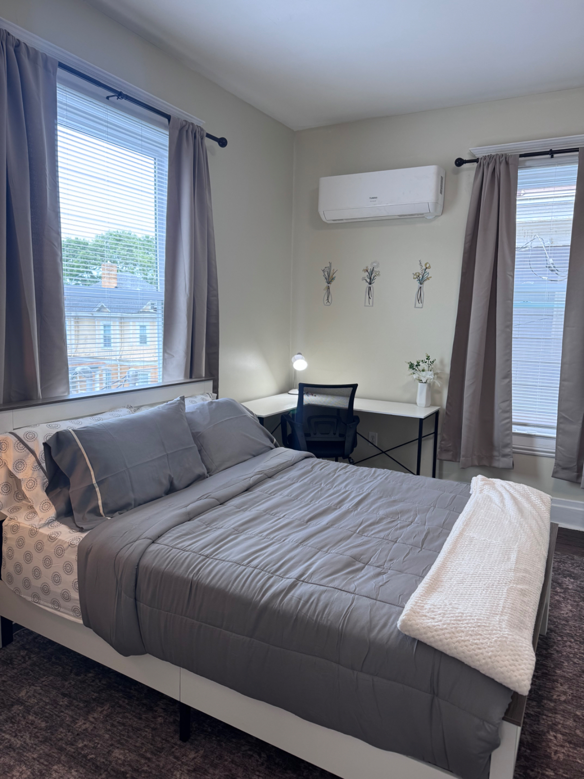 Spacious Furnished 1BR with Full Kitchen & Private Bath - Ideal for long and short Stays - Photo 5
