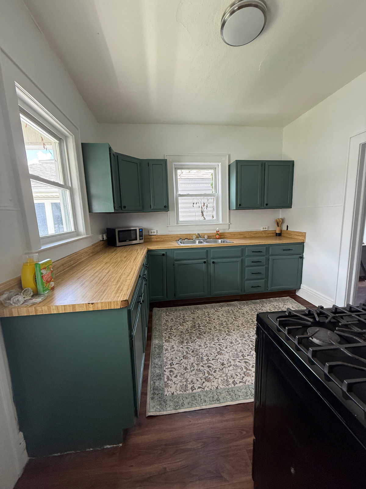 2 Bedroom & 1 Bath - Complete Renovation (5219) - Photo 5