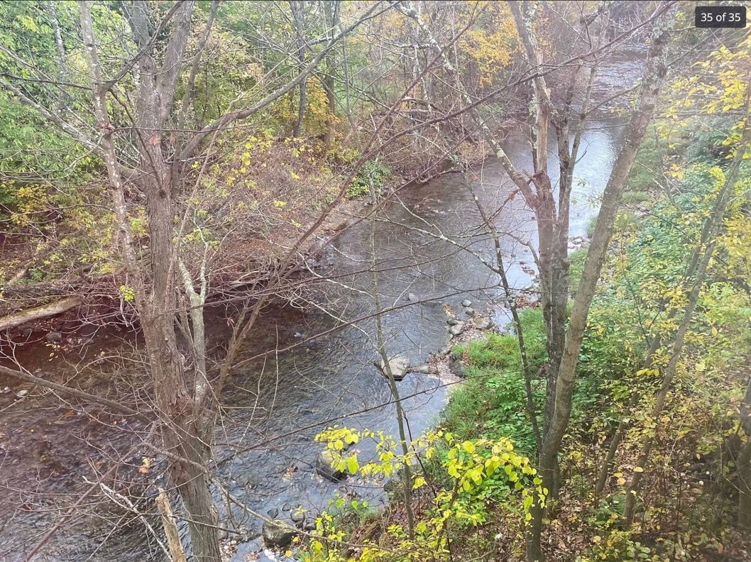 Lovely riverside apartment with all new amenities in great location - Photo 8