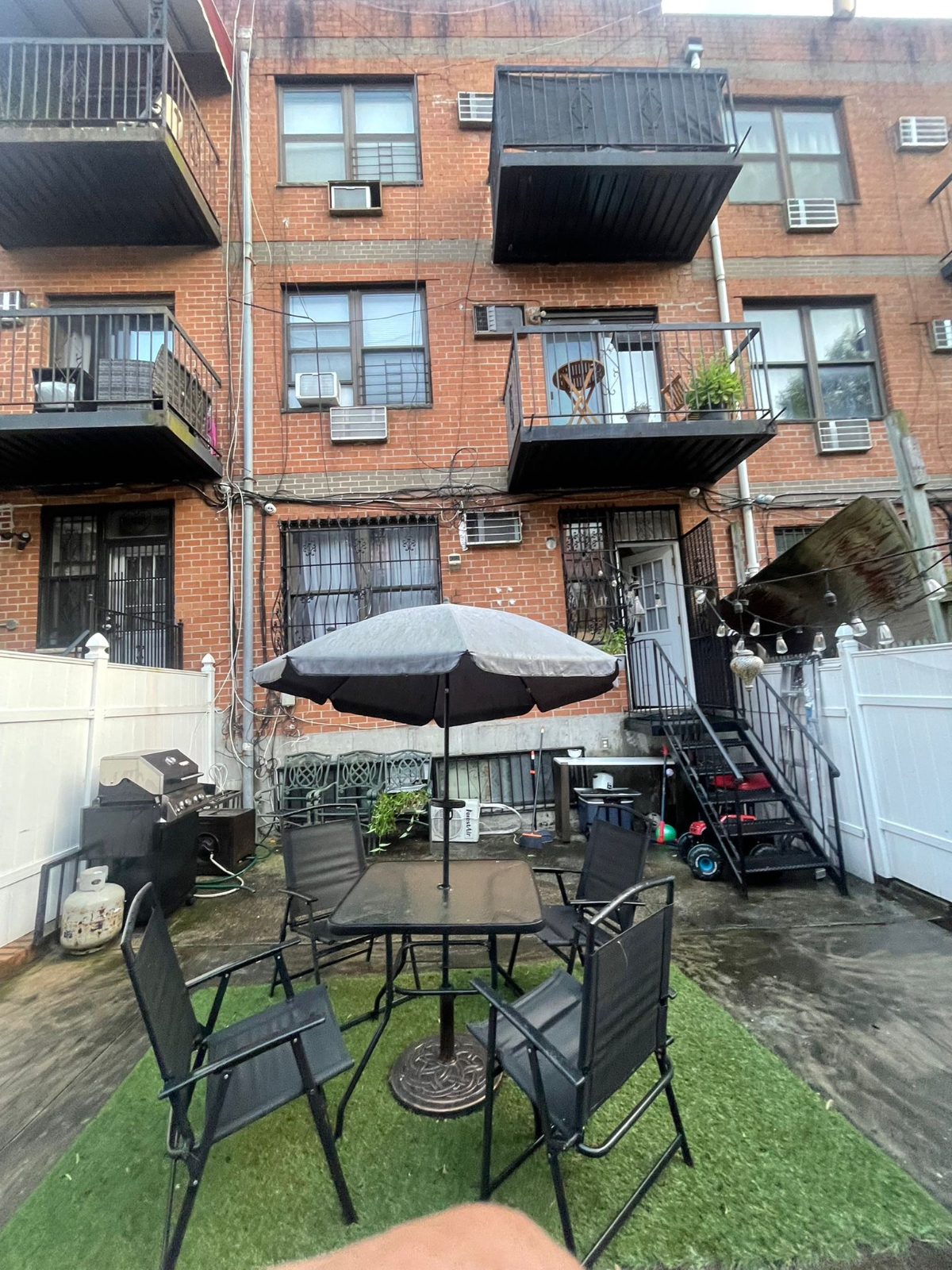 Nice private unit with parking space - Photo 7