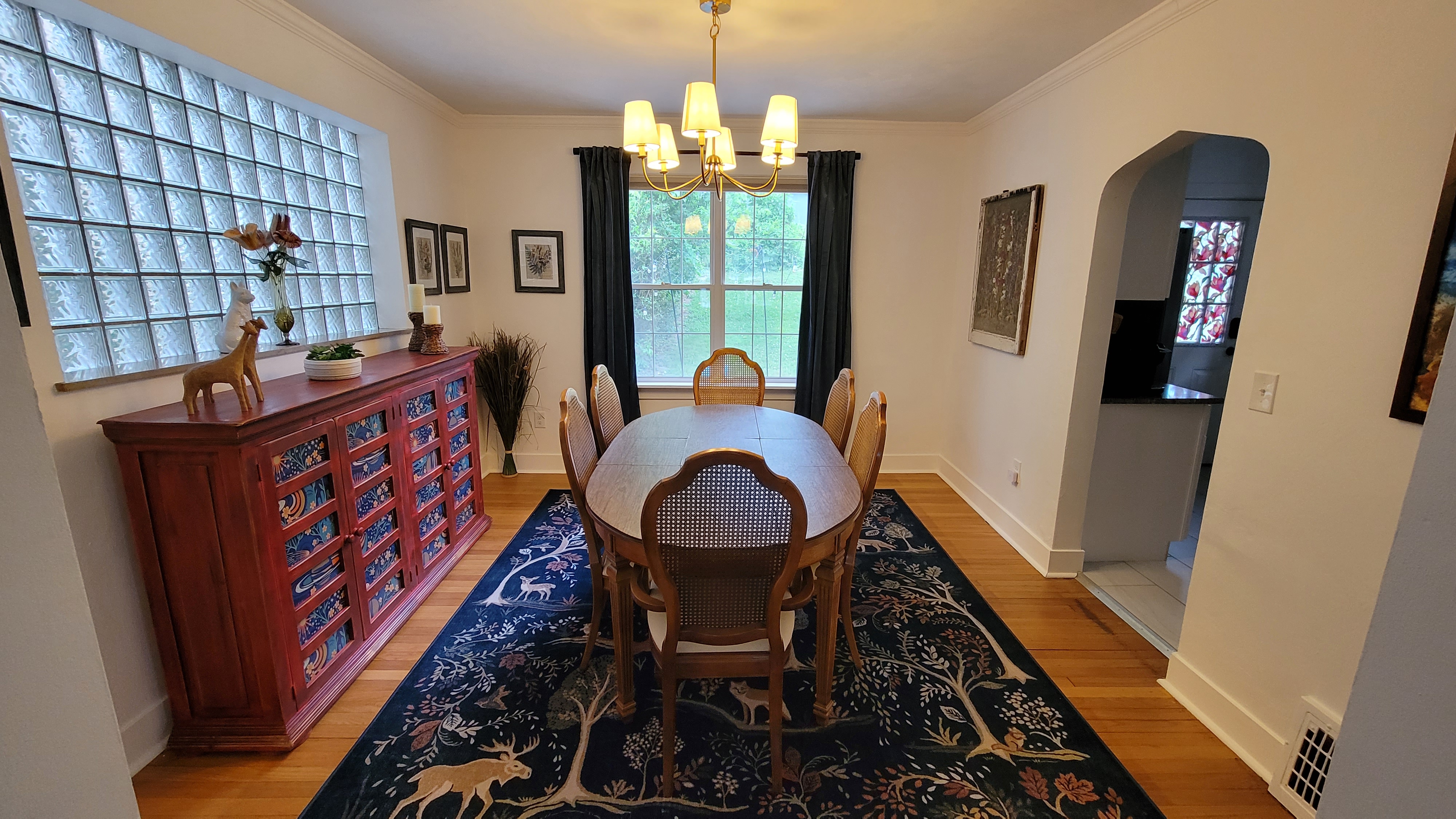 Brookline Bungalow - Photo 2