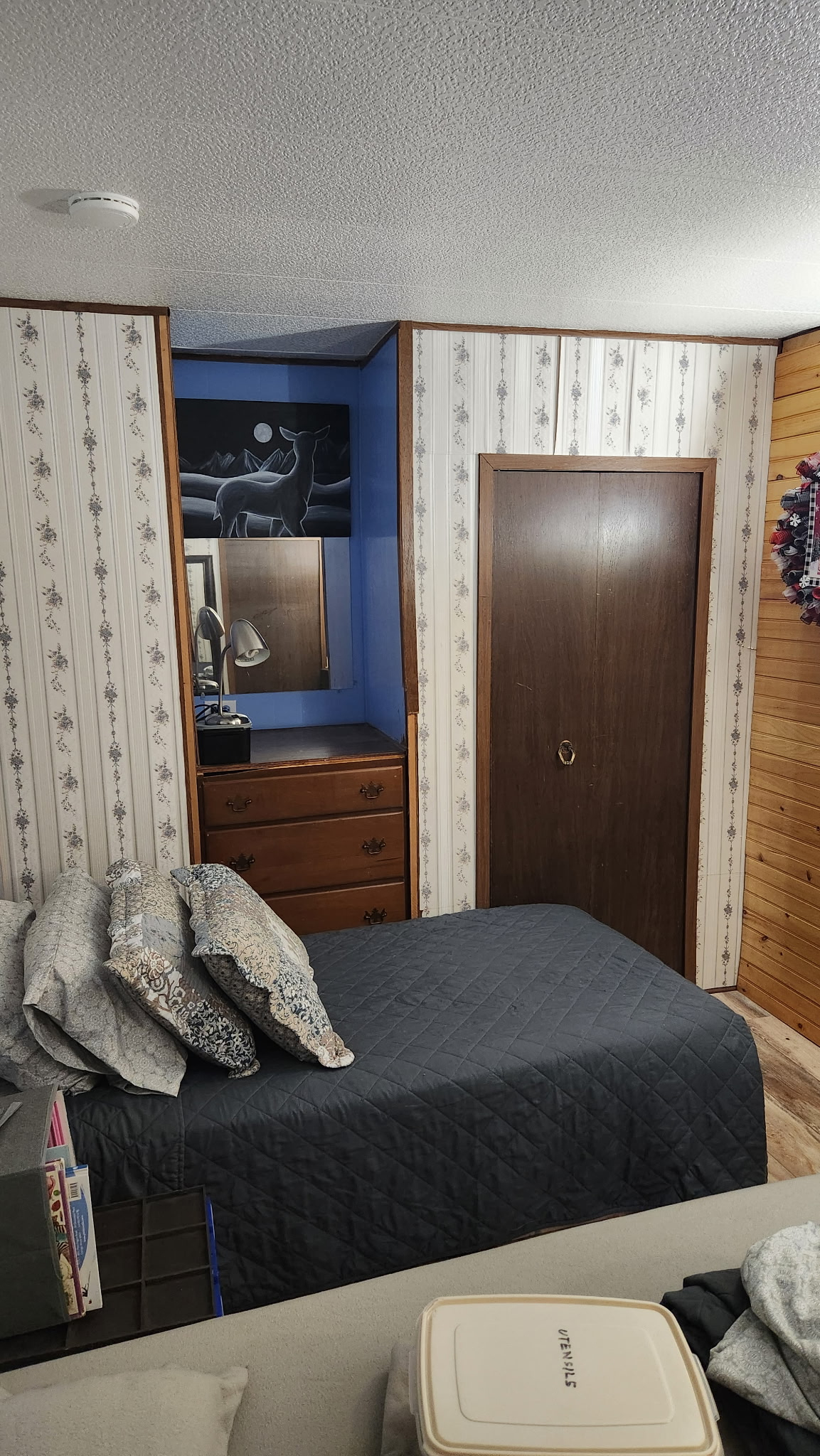 2 Bedroom home in Paul Smiths - Photo 1