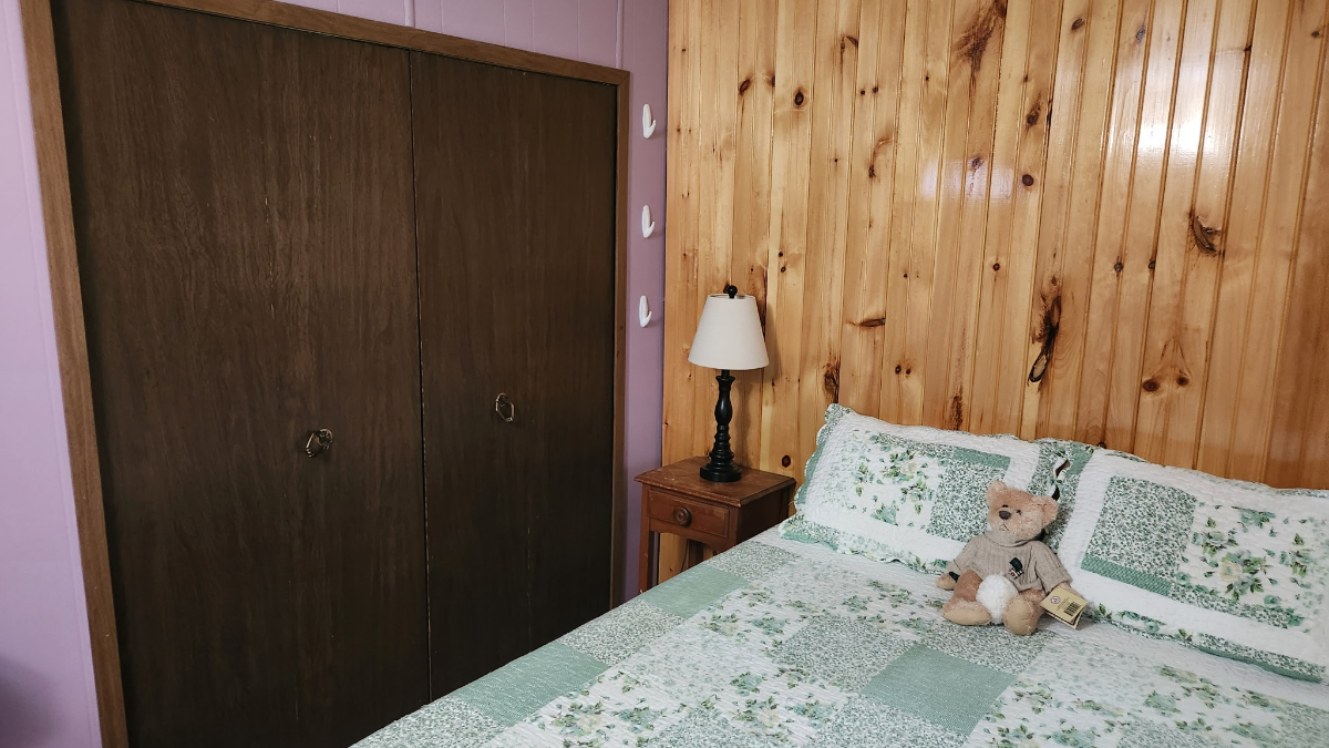 2 Bedroom home in Paul Smiths - Photo 2