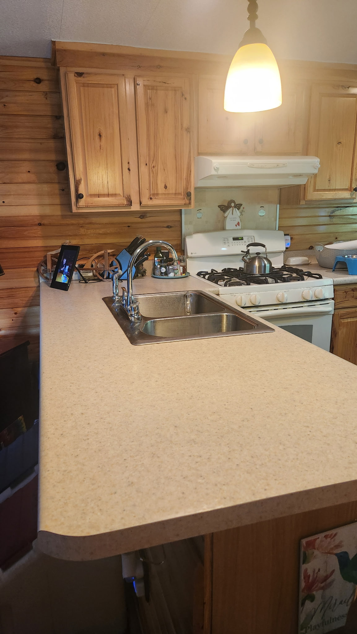 2 Bedroom home in Paul Smiths - Photo 4
