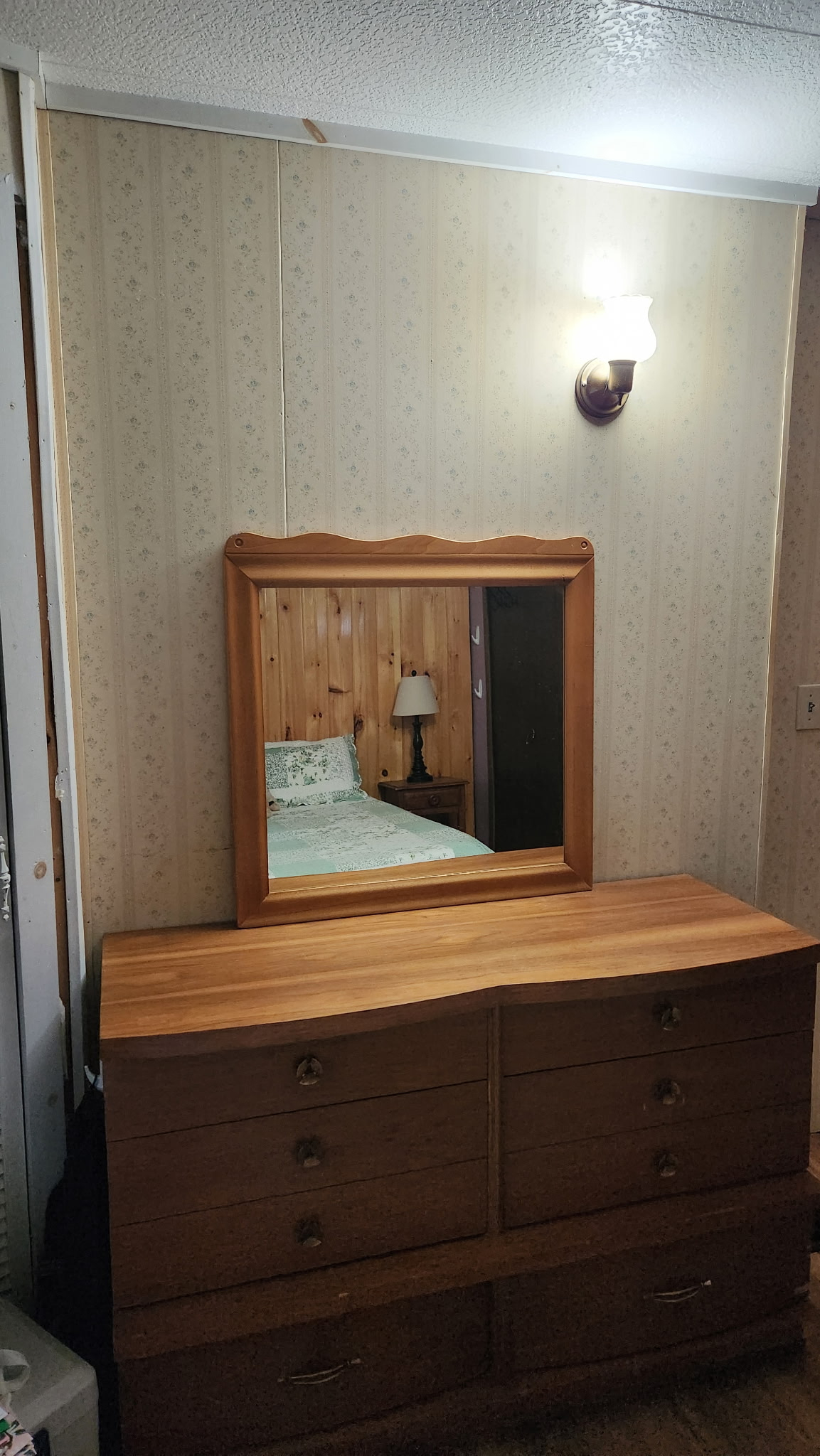 2 Bedroom home in Paul Smiths - Photo 12